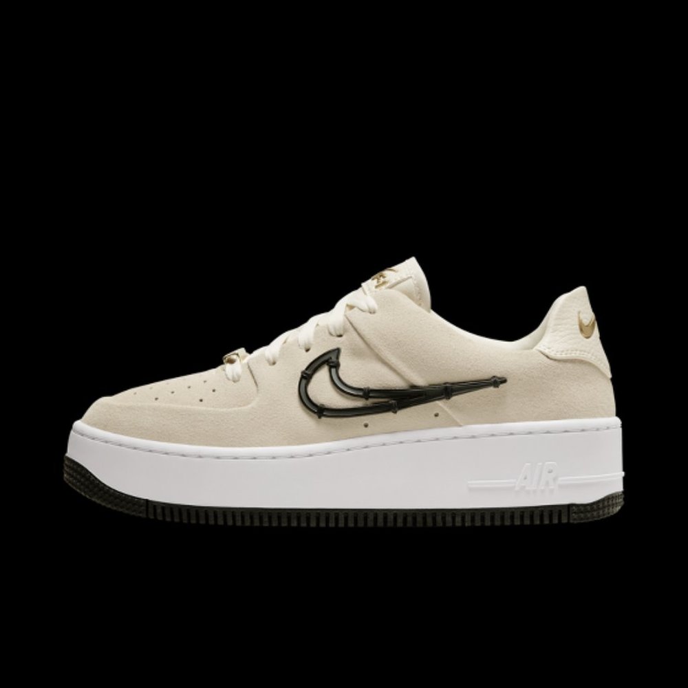 Nike Air Force 1 Sage Low LX Women's Shoe